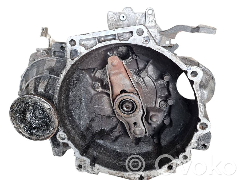 Volkswagen Golf V Manualna 5-biegowa skrzynia biegów 