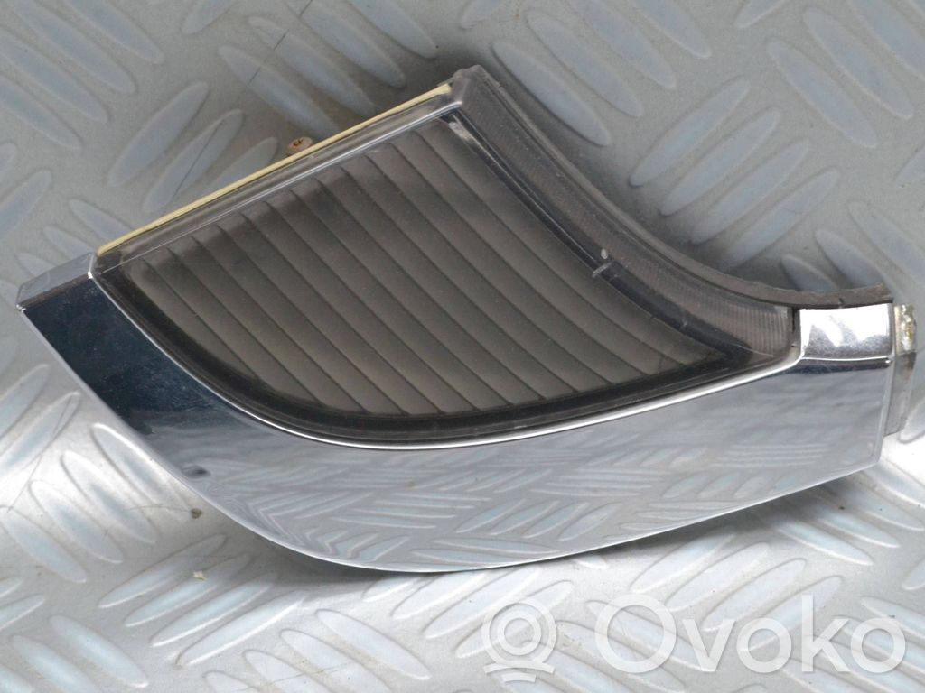 Saab 9-5 Front reflector 