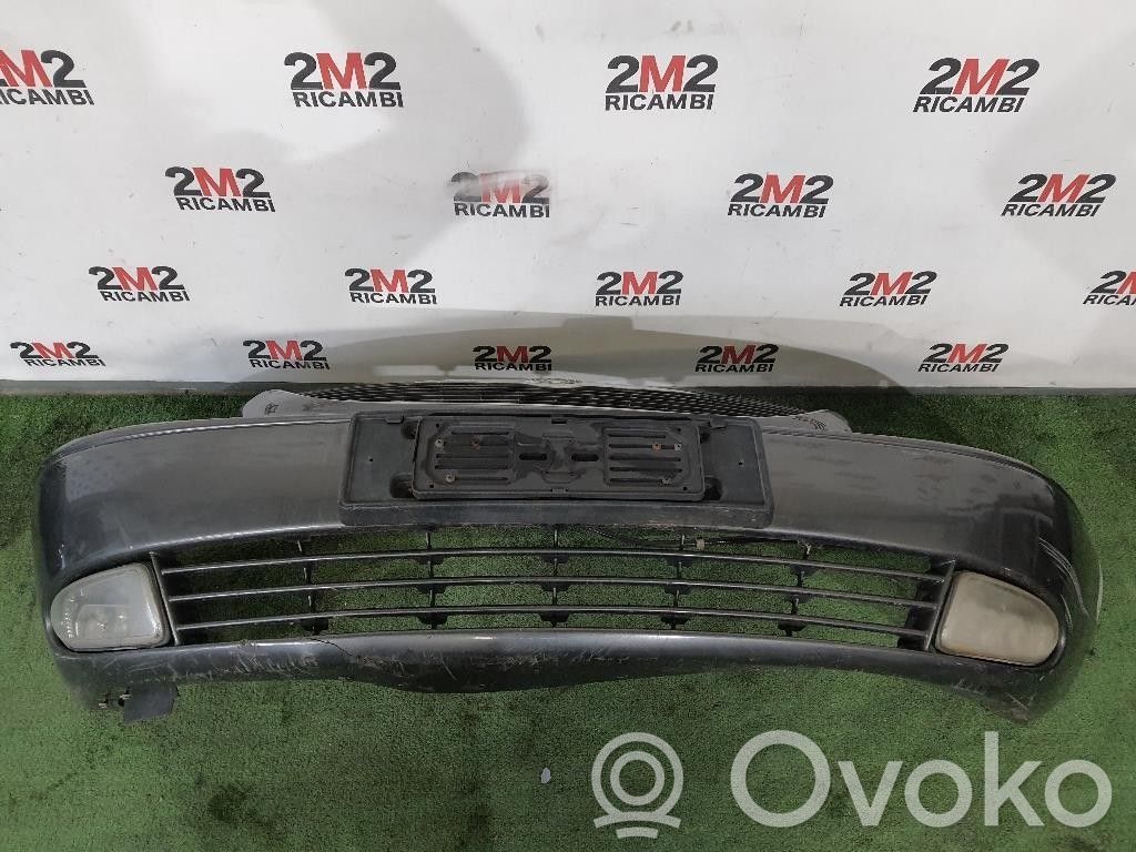 Chrysler Voyager Front bumper 