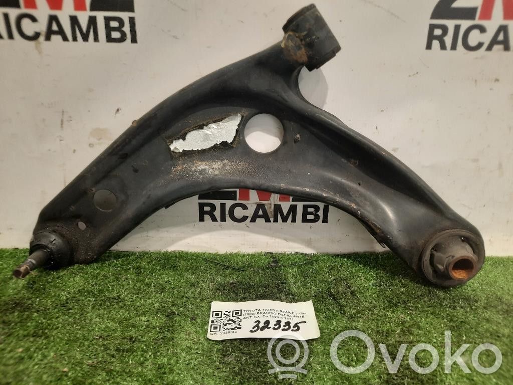 Toyota Yaris Dolny wahacz przedni 
