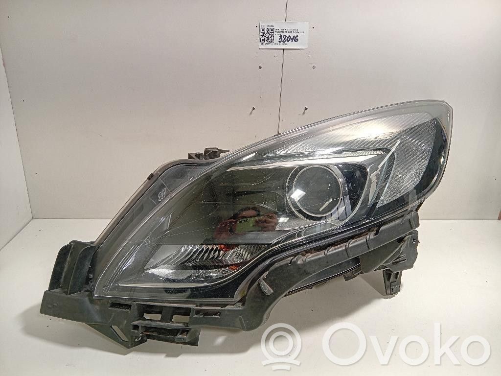 Opel Zafira B Far 