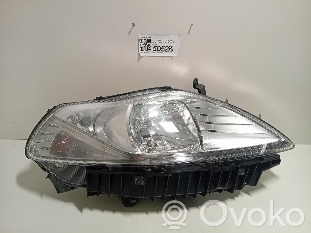 Lancia Ypsilon Etu-/Ajovalo 