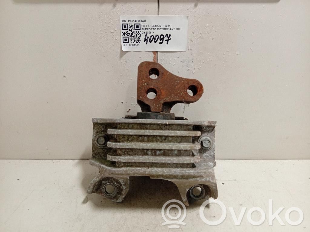 Fiat Freemont Engine mounting bracket 