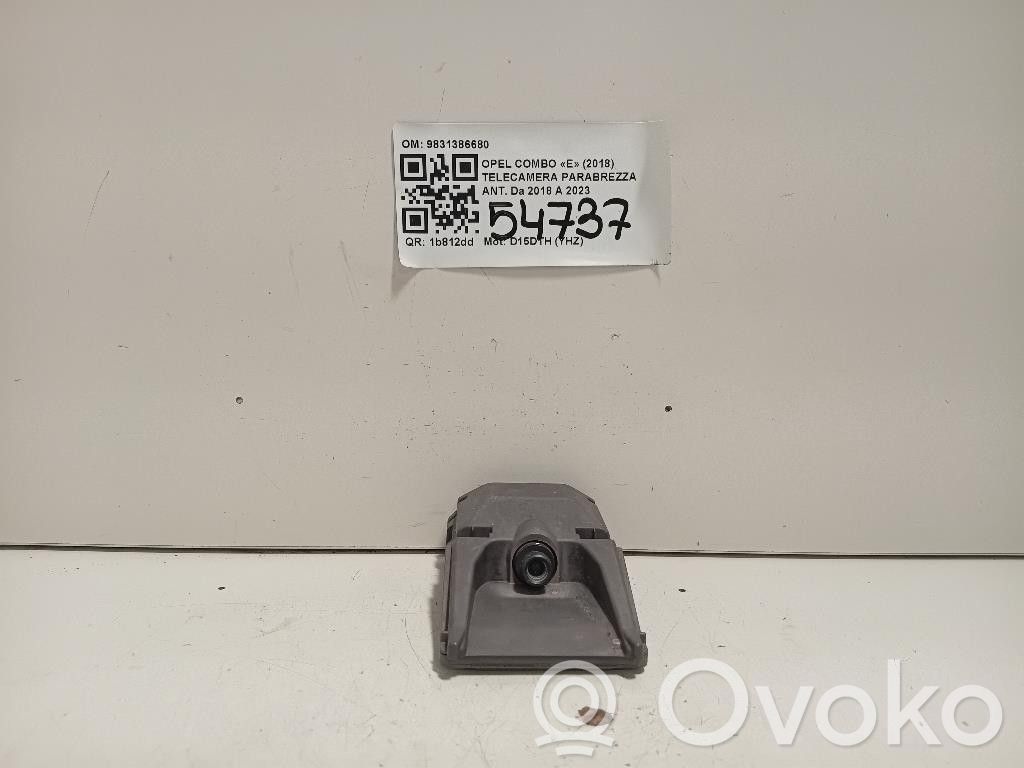 Opel Combo E Priekinio stiklo kamera 