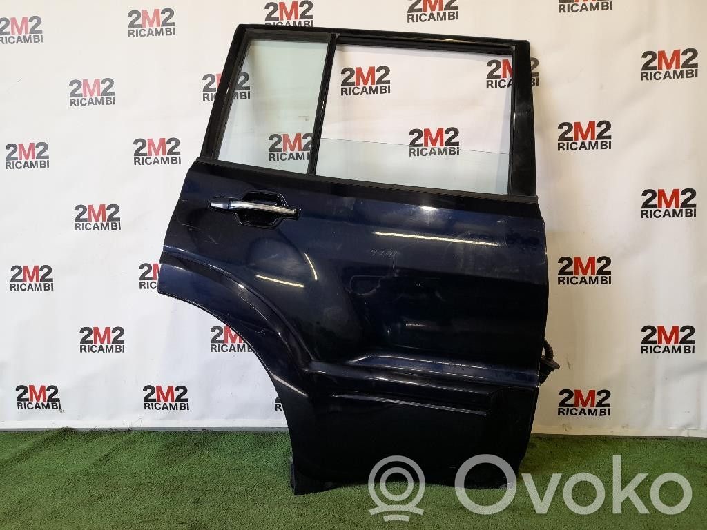 Mitsubishi Pajero Puerta trasera 