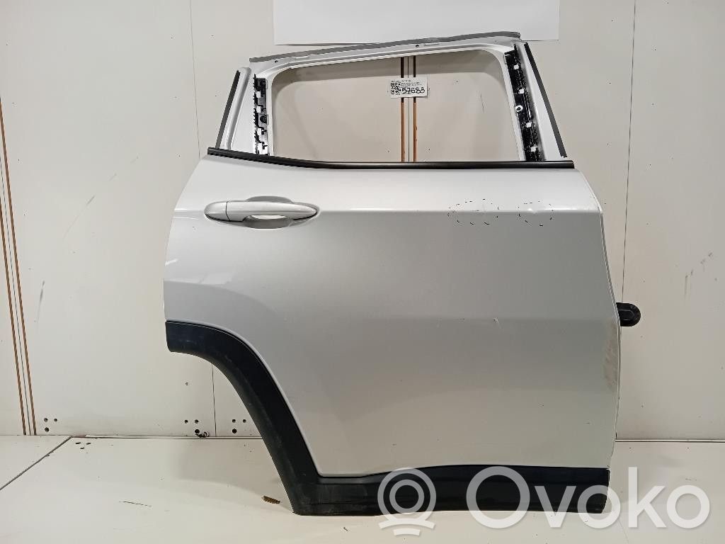 Jeep Compass Aizmugurējās durvis 