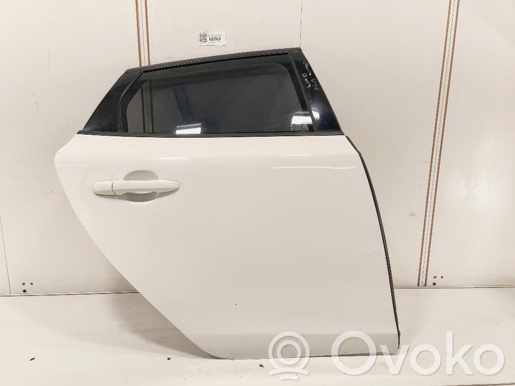 Volvo V40 Задняя дверь 