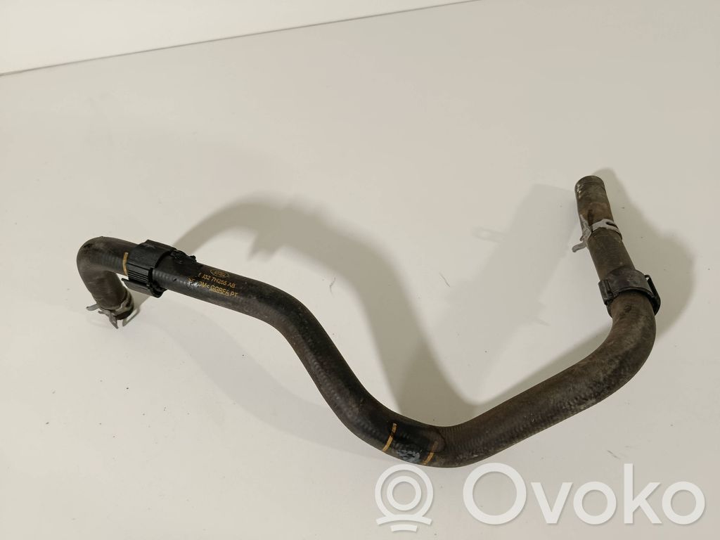 Land Rover Range Rover Evoque L538 Moottorin vesijäähdytyksen putki/letku 