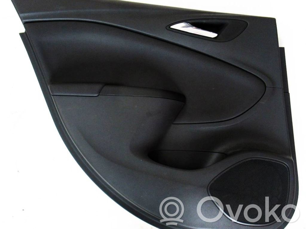 Opel Astra K Inne elementy wykończeniowe drzwi tylnych 