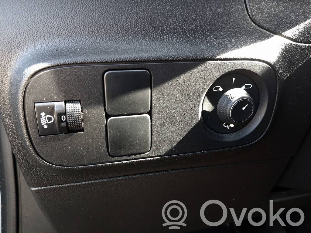 Other switches/knobs/shifts