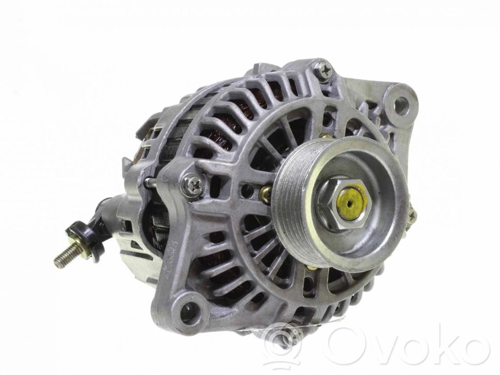 Nissan Almera N16 Generatore/alternatore 