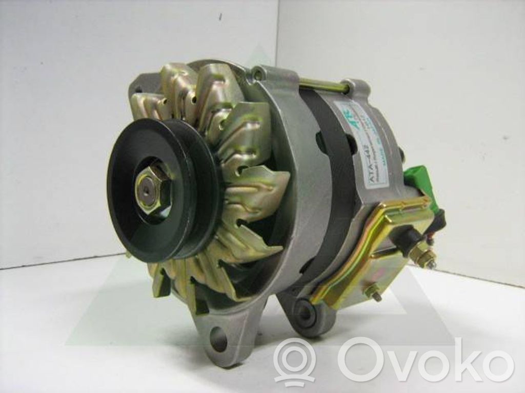 Toyota Corolla E80 Generatorius 