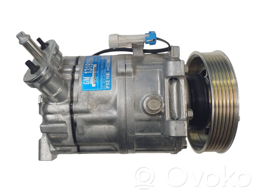 Opel Vectra C Kompresor / Sprężarka klimatyzacji A/C 