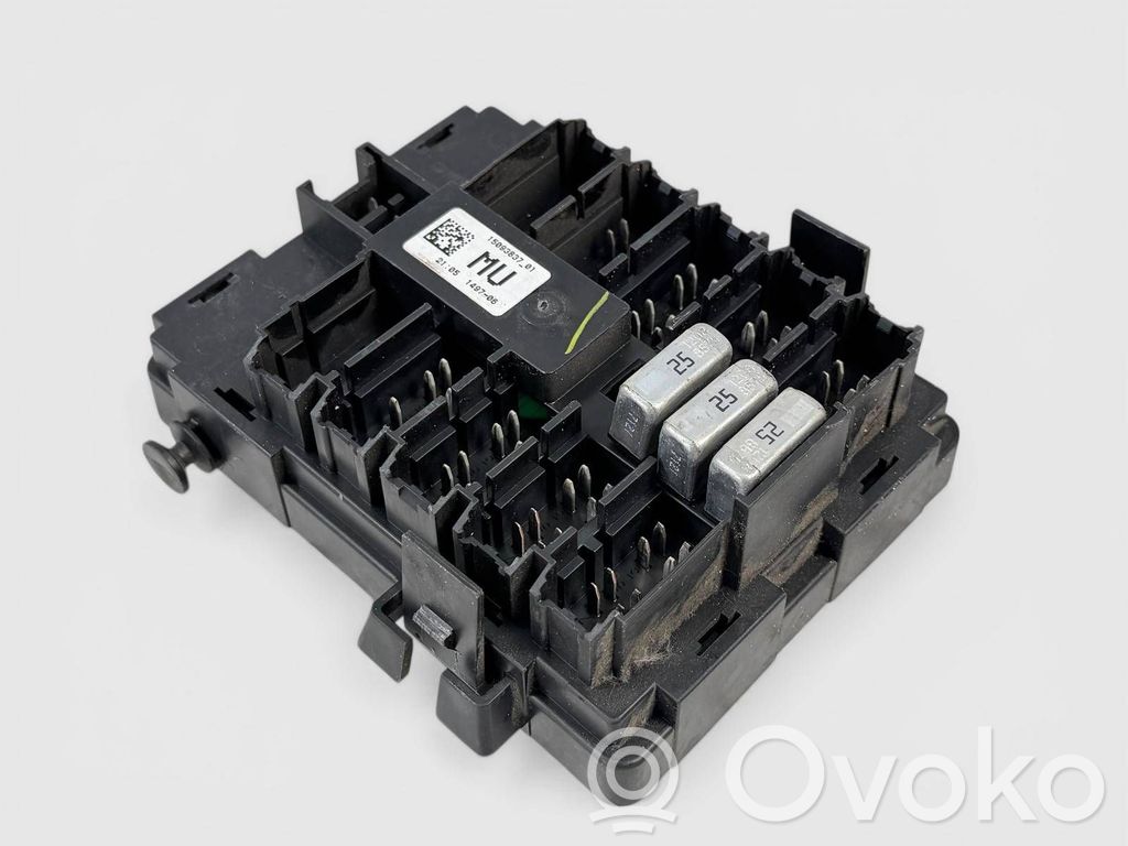 Cadillac Escalade Fuse box set 
