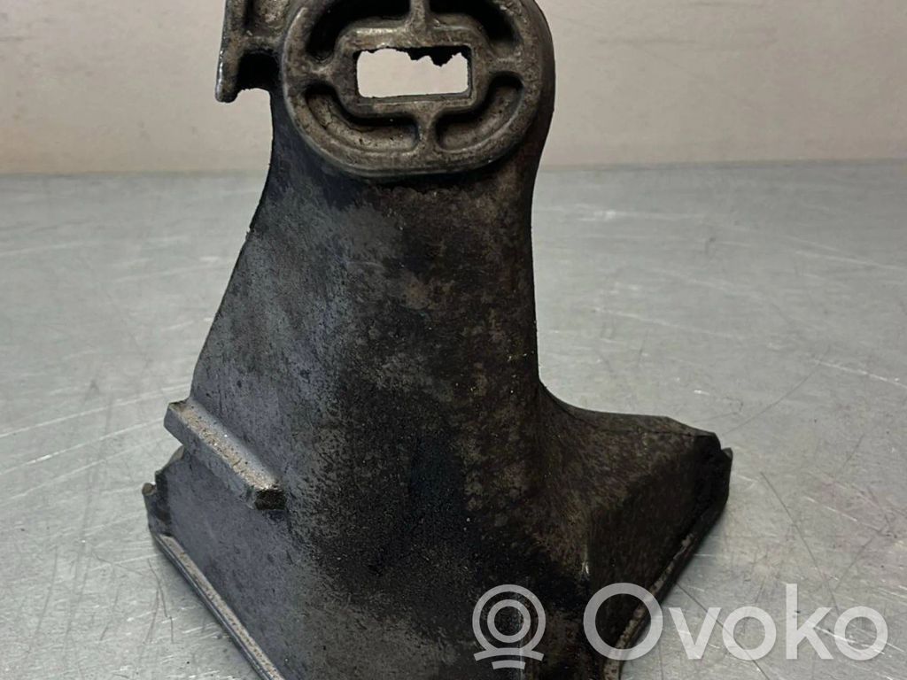 Engine mounting bracket   8A0199341A,8A0199308B