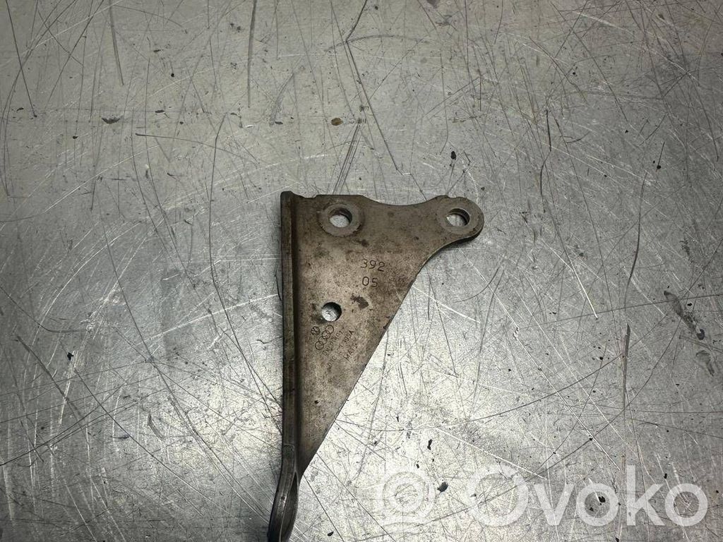 Volkswagen Golf VI Engine mounting bracket 