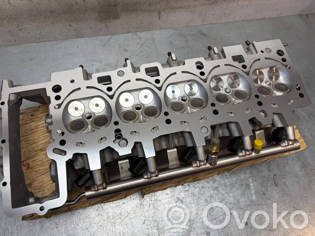 Audi A8 S8 D3 4E Chiulasă motor 