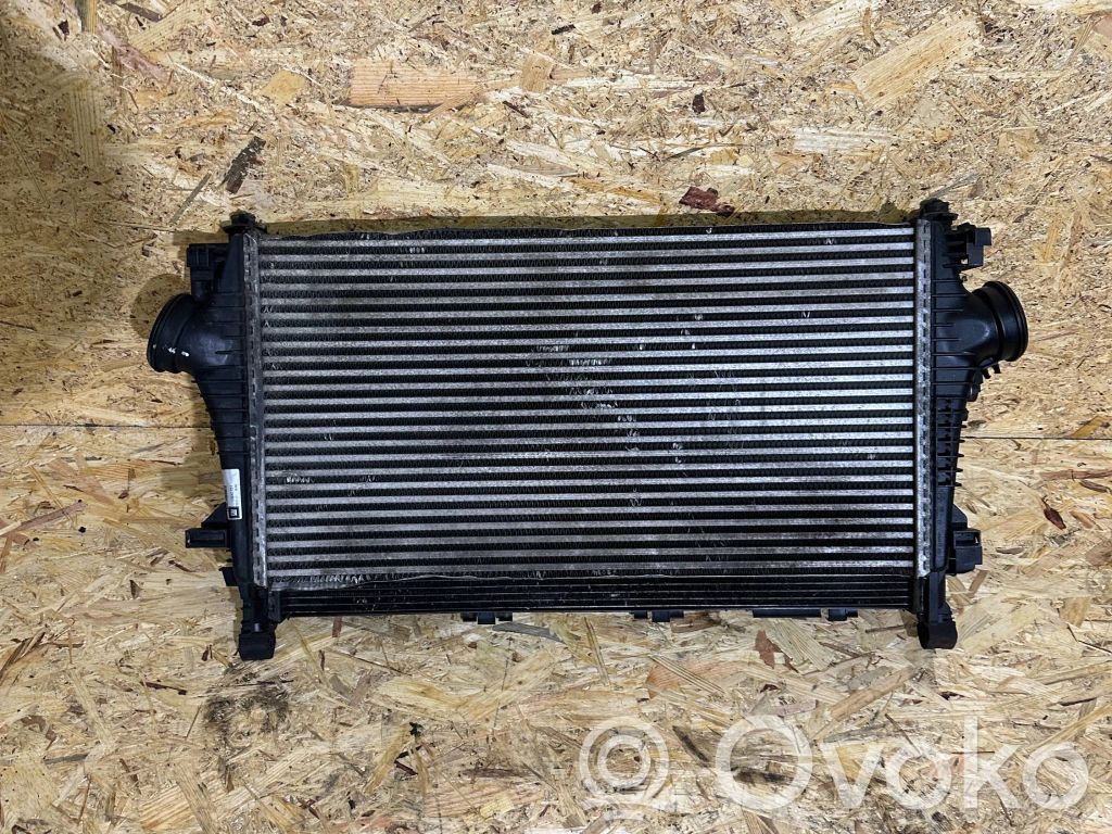 Opel Insignia A Radiatorių komplektas 