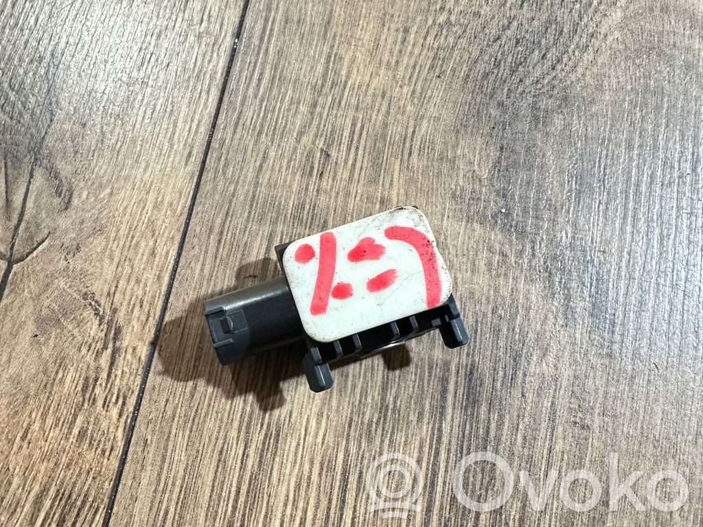 Mercedes-Benz C W204 Airbagsensor Crashsensor Drucksensor 