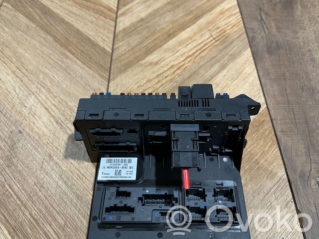 Mercedes-Benz E W211 Módulo de fusible 