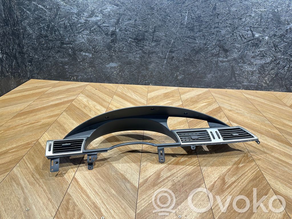 Chrysler Pacifica Dashboard trim 