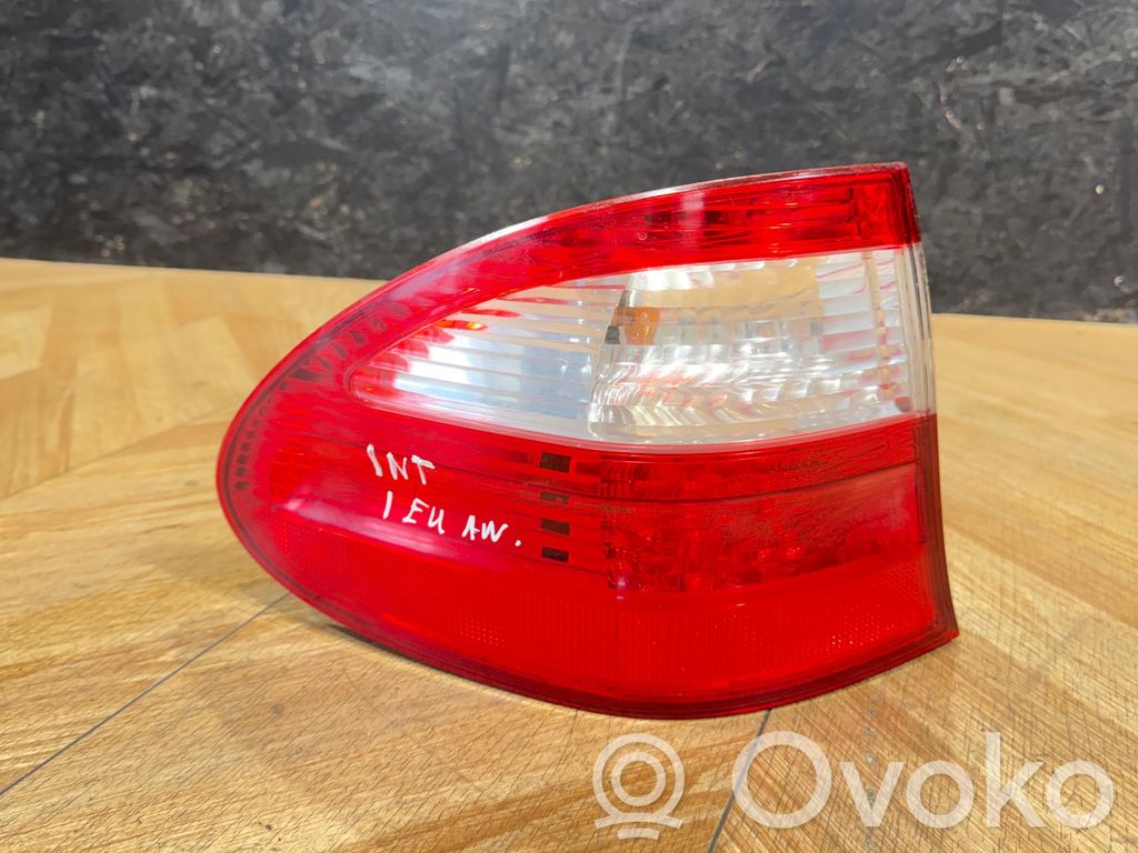 Mercedes-Benz E W211 Lampa tylna 