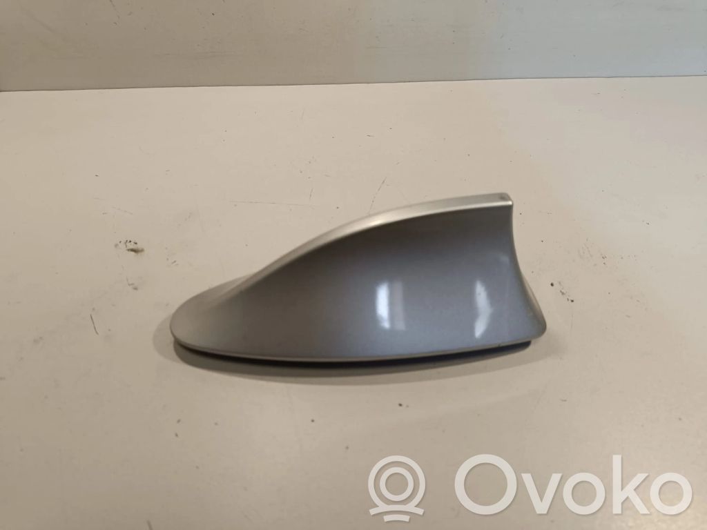 Osłona anteny dachowej GPS   24068709,28141870