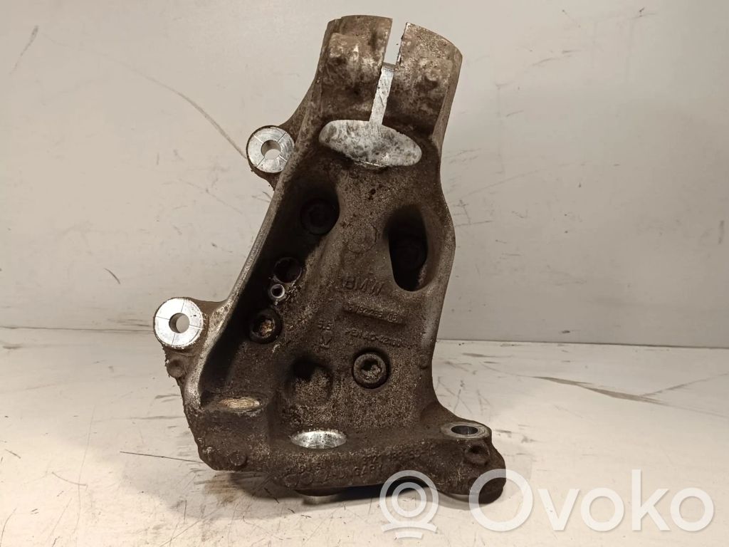 BMW 1 F20 F21 Zwrotnica koła przedniego 