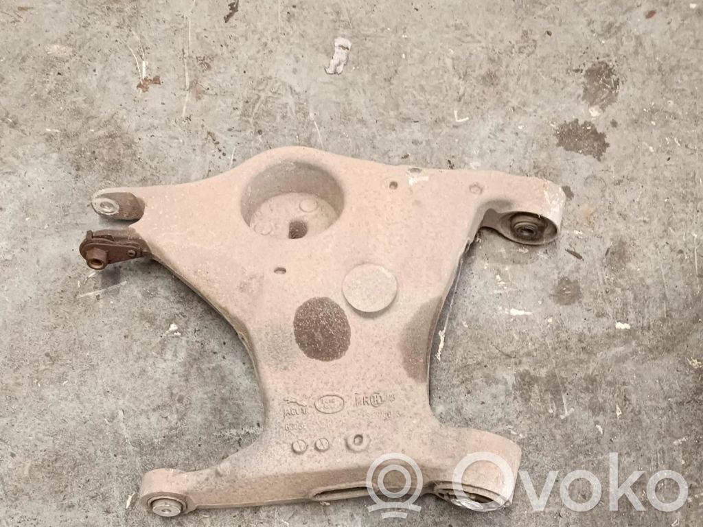 Jaguar XE Rear upper control arm/wishbone 