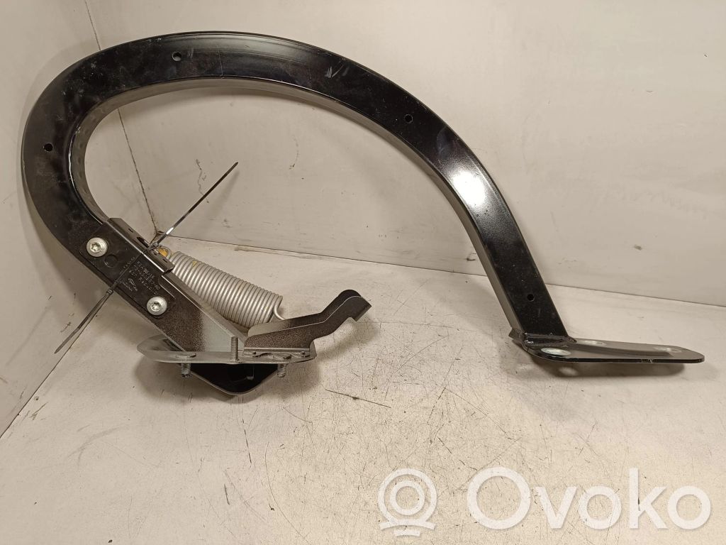 Jaguar XE Tailgate/trunk/boot hinge 