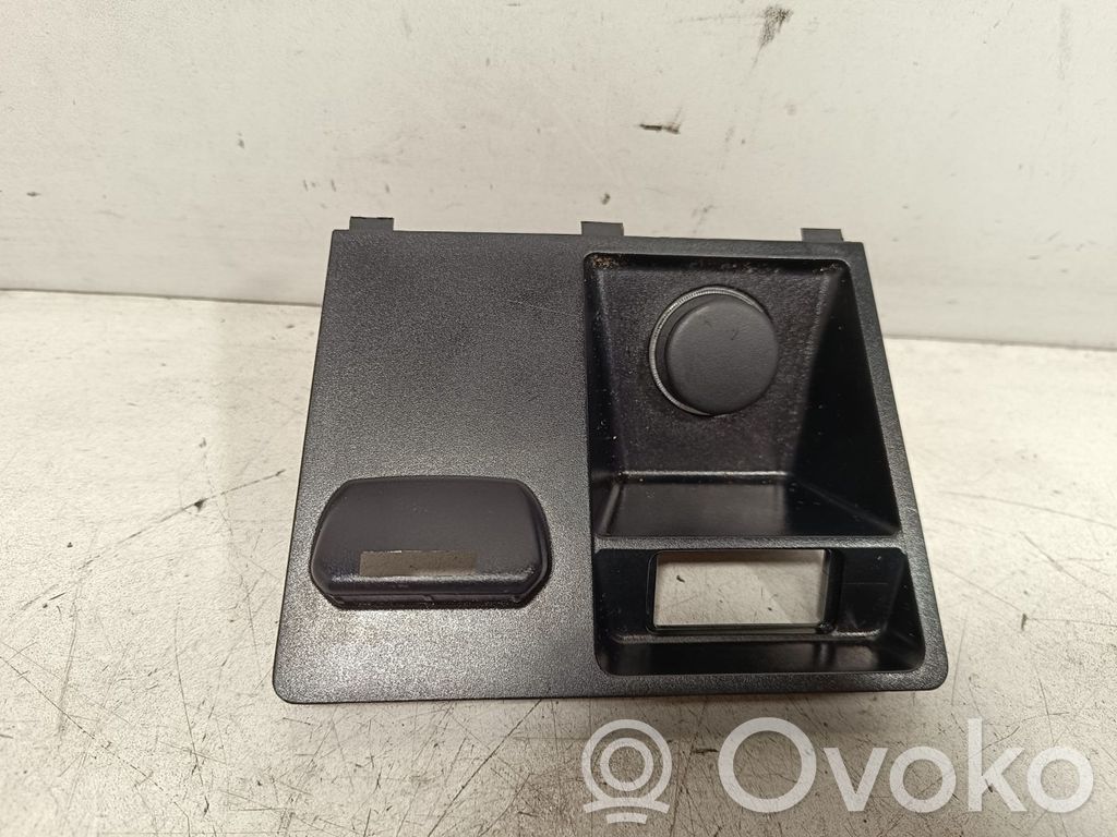 BMW X5 E70 USB socket connector 