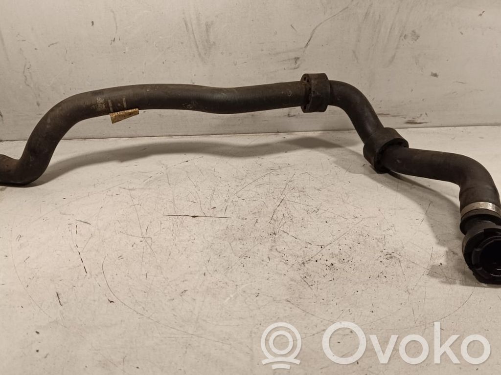 Ford Kuga II Engine coolant pipe/hose 