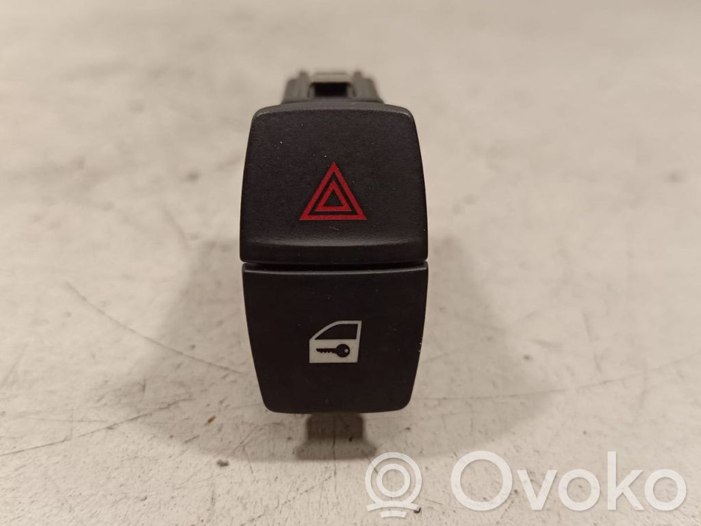 BMW 3 F30 F35 F31 Hätävilkkujen kytkin 