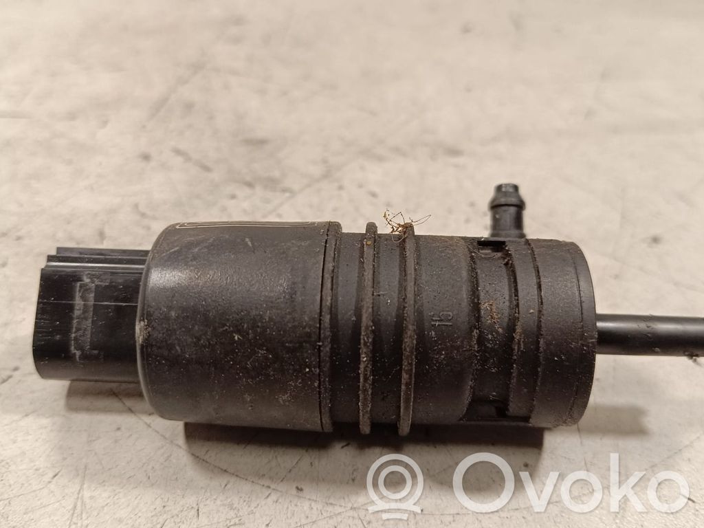 BMW 3 F30 F35 F31 Windscreen/windshield washer pump 