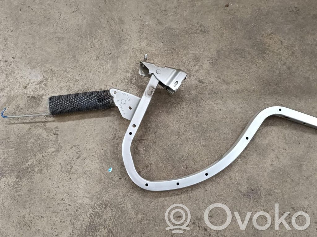 Lancia Thema Tailgate/trunk/boot hinge 