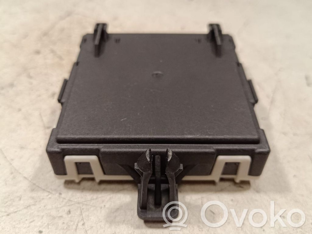 Mercedes-Benz E W213 Oven ohjainlaite/moduuli 