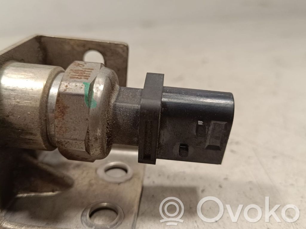 Jeep Grand Cherokee Exhaust gas pressure sensor 