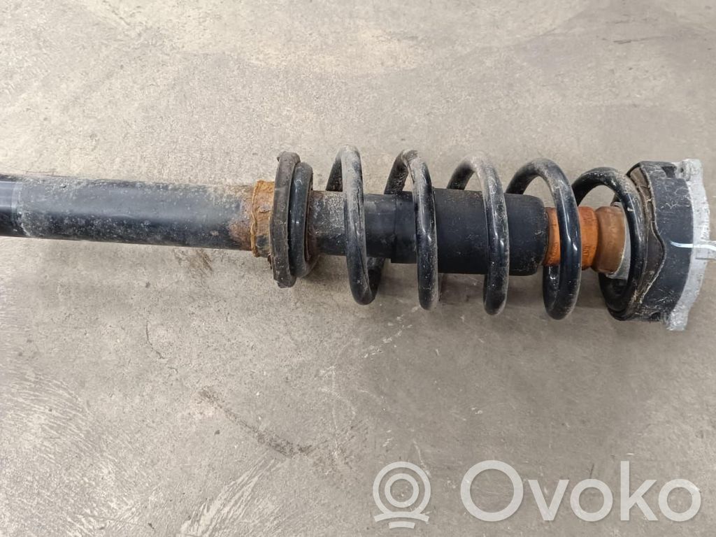 Audi Q7 4M Amortyzator osi przedniej ze sprężyną 