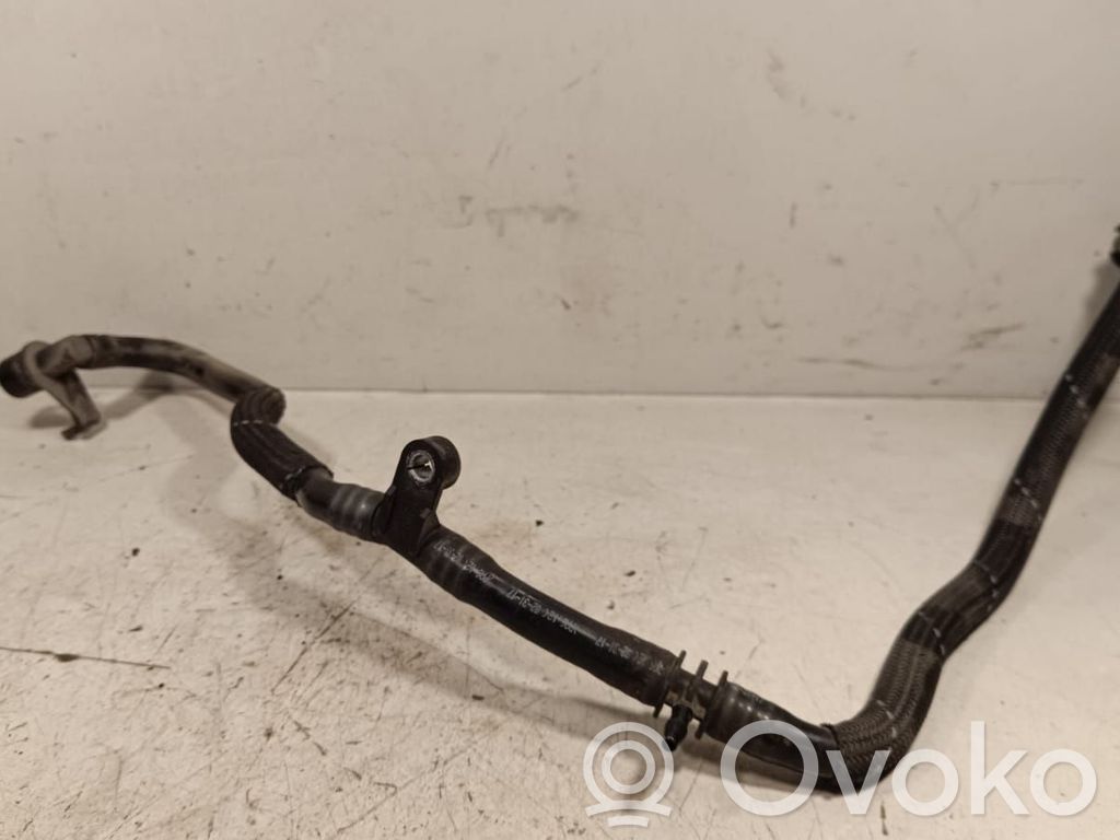 Audi Q7 4M Vacuum line/pipe/hose 