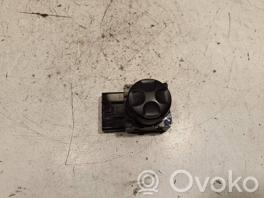 Jeep Grand Cherokee Seat control switch 