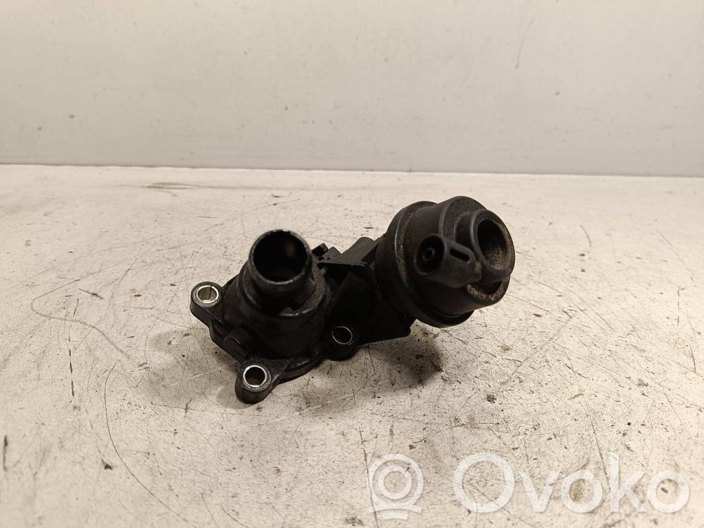 Audi A7 S7 4G Thermostat/thermostat housing 