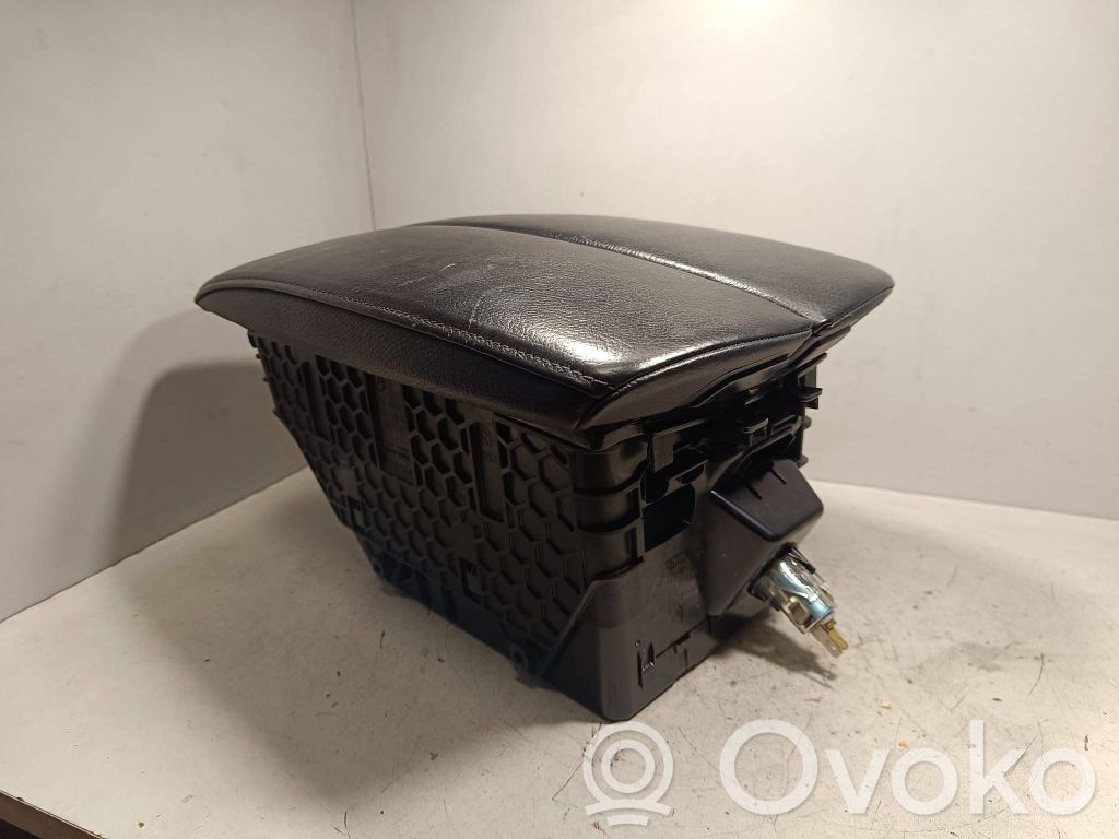 BMW X5 E70 Armrest 