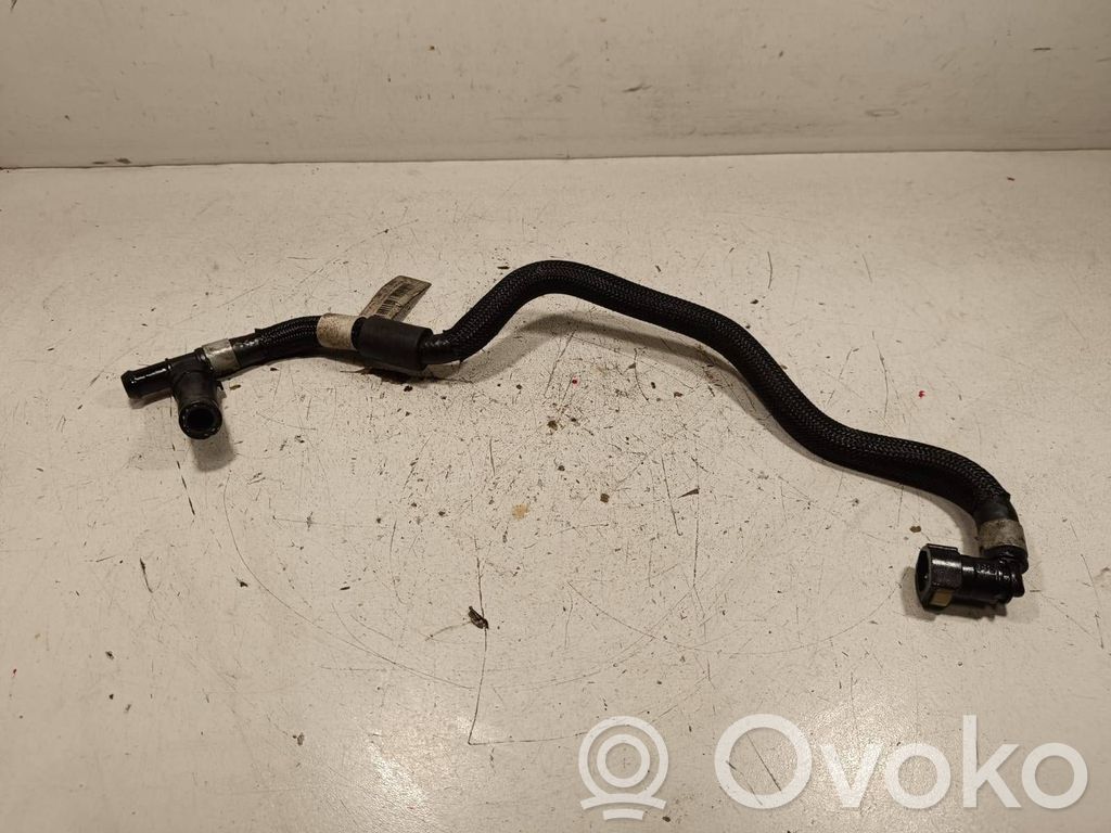 BMW 7 F01 F02 F03 F04 Kraftstoffleitung 