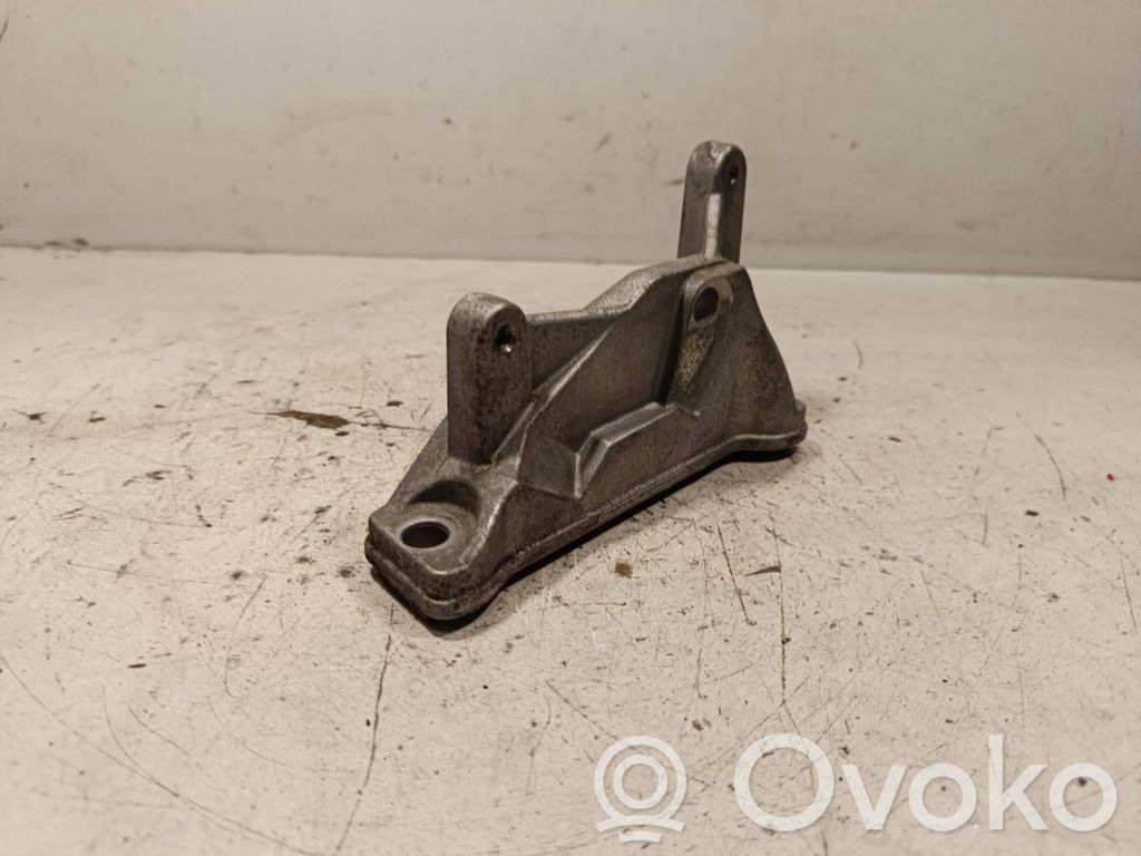 BMW 7 F01 F02 F03 F04 Engine mounting bracket 