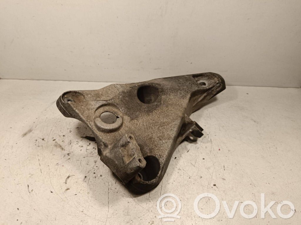 BMW X6 E71 Engine mounting bracket 