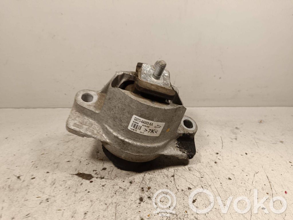Jaguar XE Engine mount bracket 