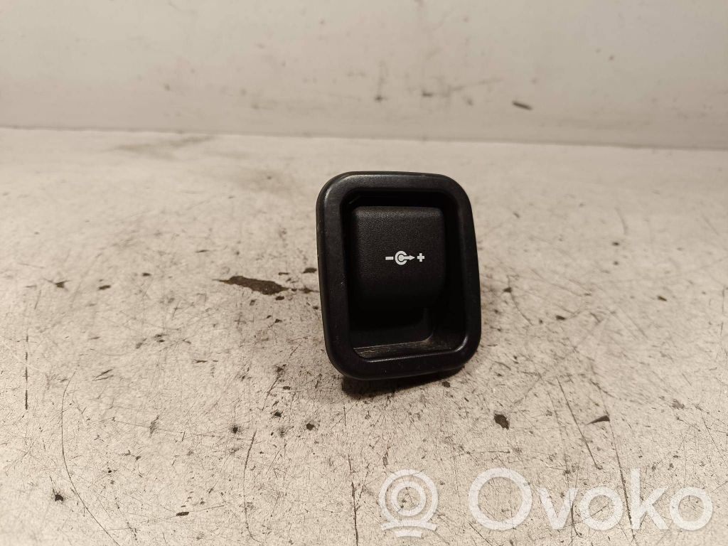 BMW X5 F15 Enchufe de 12V (trasero) 