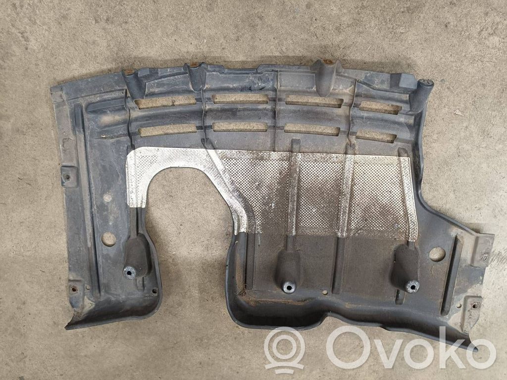 BMW 4 F32 F33 Galinio bamperio dugno apsauga 