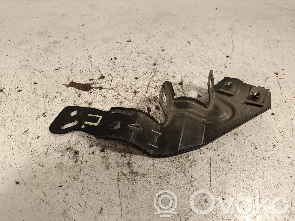 Opel Insignia B Fender mounting bracket 