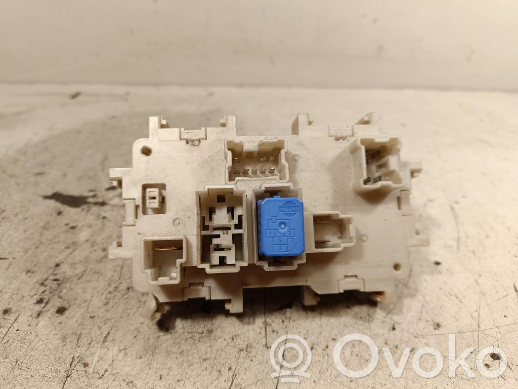Nissan Navara D40 Fuse module 